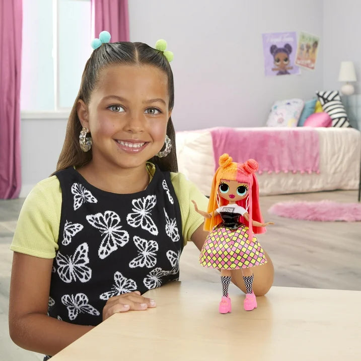 Decora Fashion Girlz 5" Tall Collectible Dolls: Mystery Pack, Novelty & Gag Toys, Children Ages 4+  | WTWL928XA