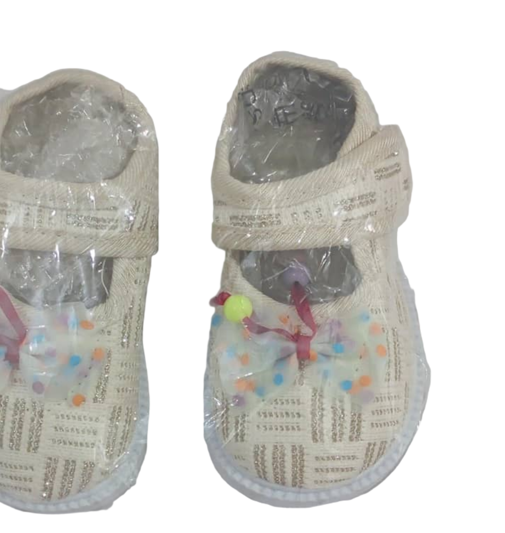 Beautiful Baby Girls Shoe, Milky | RSE6c