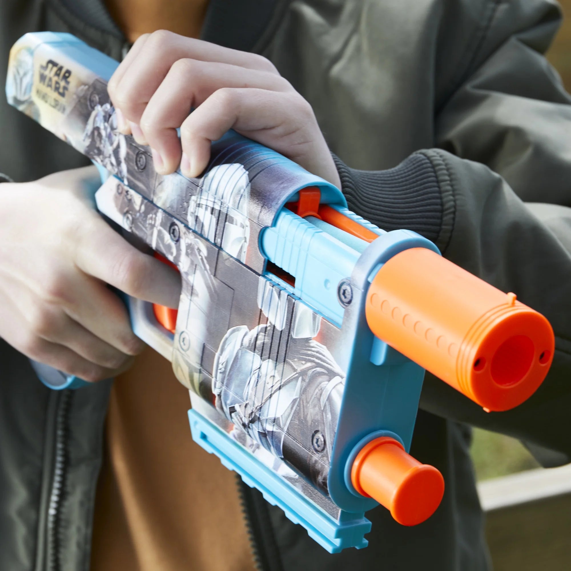 Nerf Star Wars The Mandalorian Dart Blaster, 12 Nerf Elite Darts, Ages 8+  |  WTWL786XA