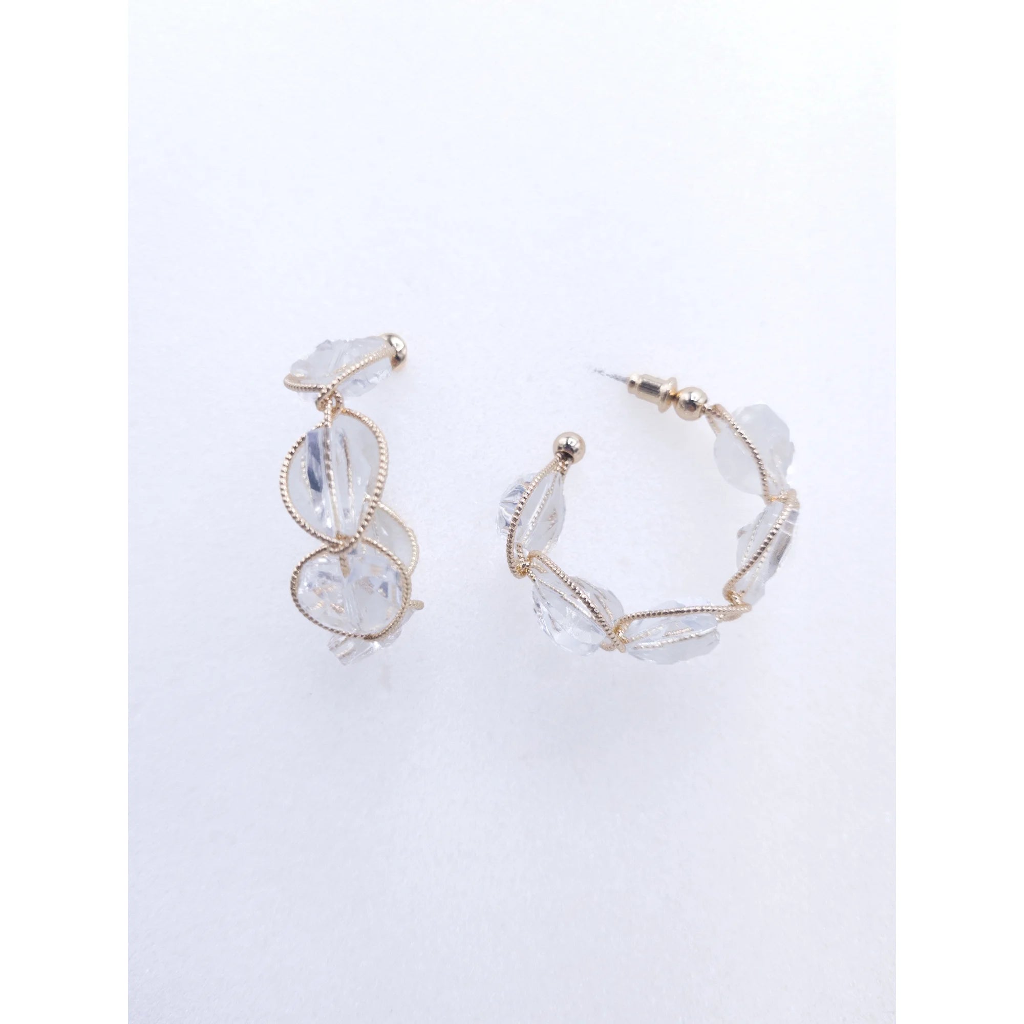Time and Tru Women's Beaded Gold Hoop Earring, 1 Pair, Clear Beads with Gold Hoop Base | WTWL271XA