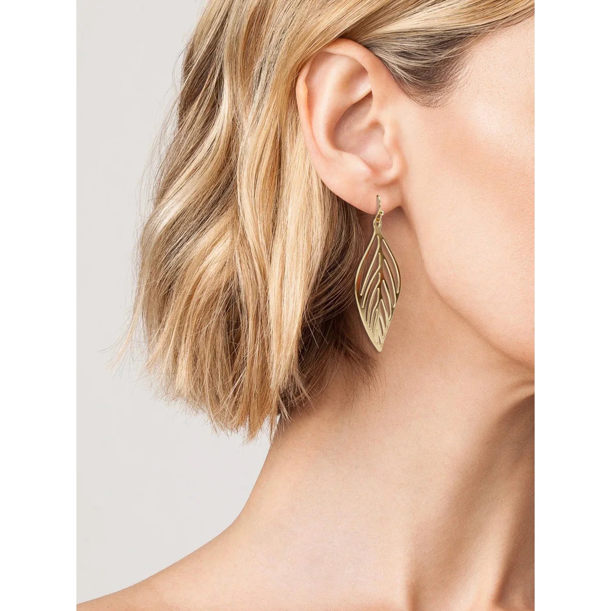 Time and Tru Women's Trendy Open Gold Tone Leaf Casting Drop Fishhook Earrings  |  WTWL294XA