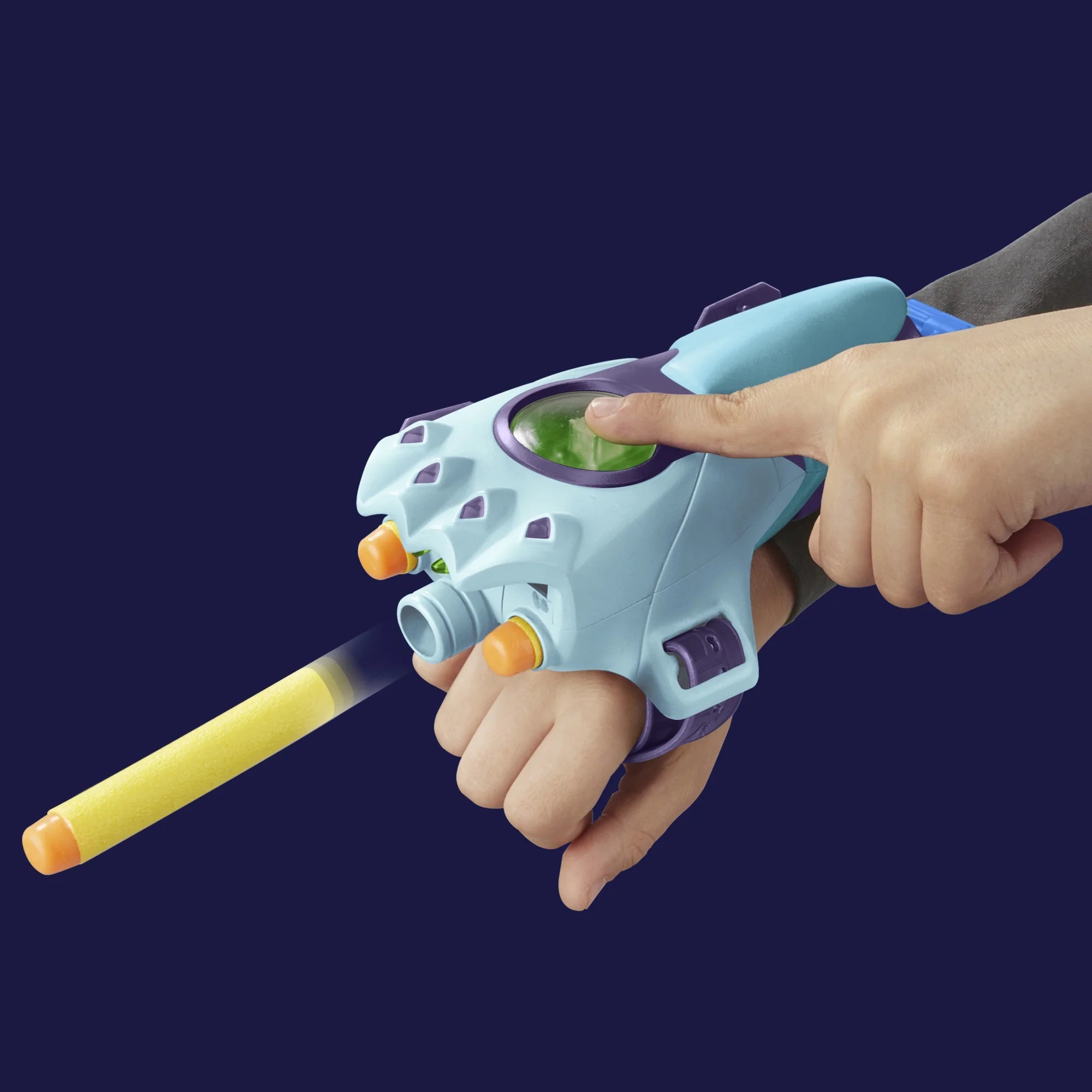 Transformers Toys EarthSpark Cyber-Sleeve Battle Blaster Toy, Interactive Toys for 6+ |  WTWL610XA