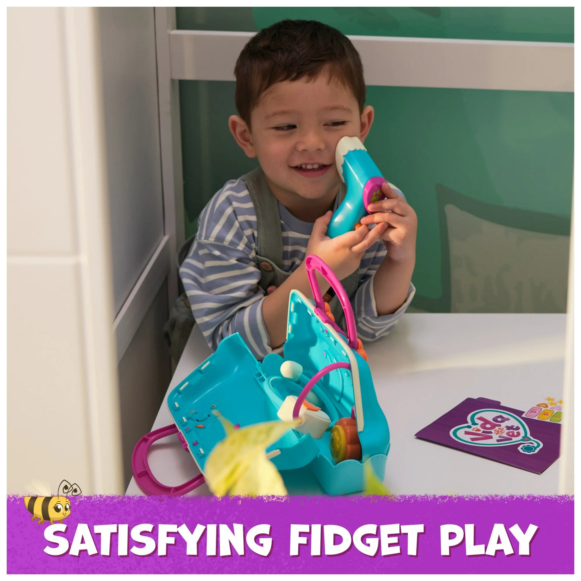 Vida the Vet, Vet’s Bag with 5 Vet-play Accessories & 1 Popcorn Plush for Kids 3+ | WTWL644XA