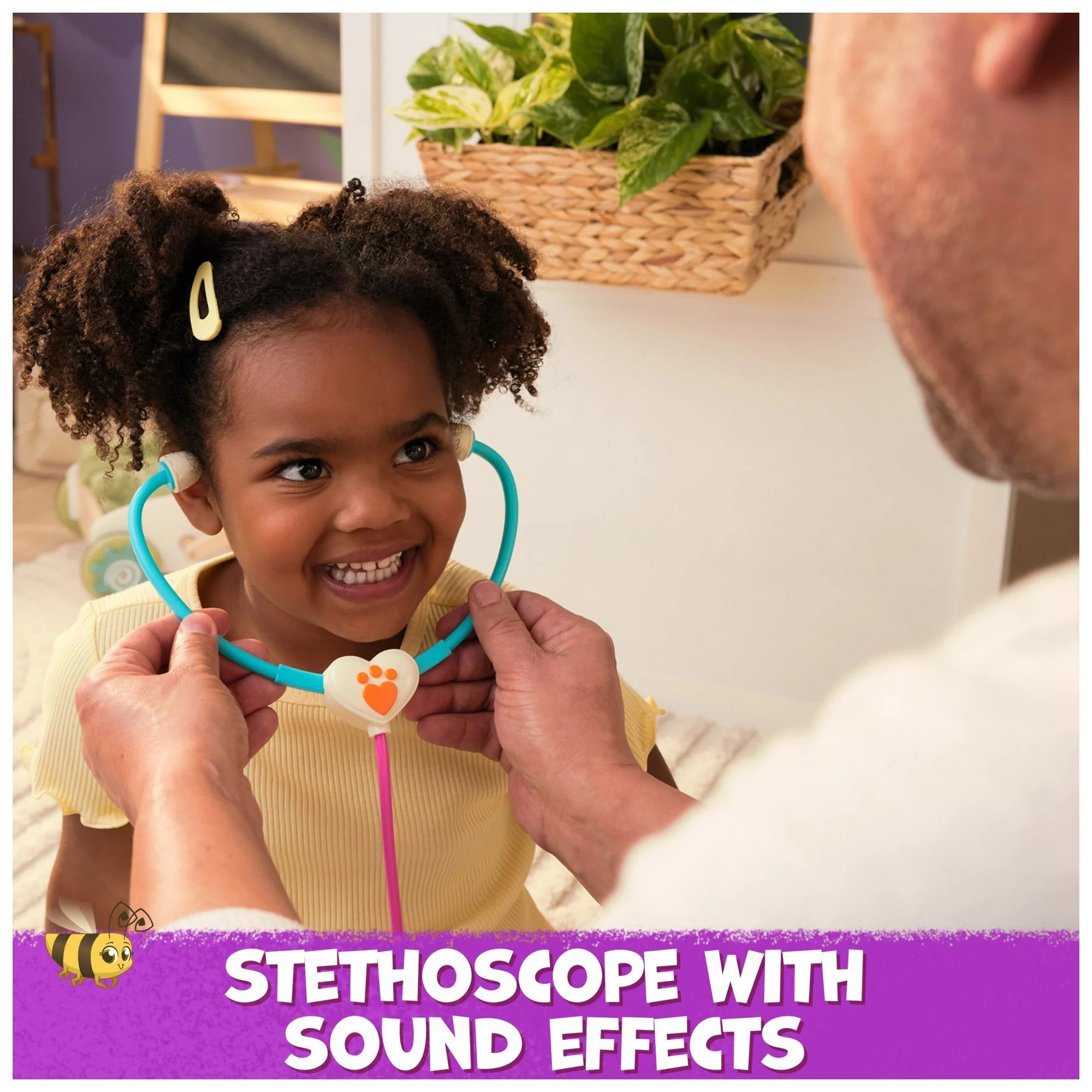 Vida the Vet, Vet’s Bag with 5 Vet-play Accessories & 1 Popcorn Plush for Kids 3+ | WTWL644XA