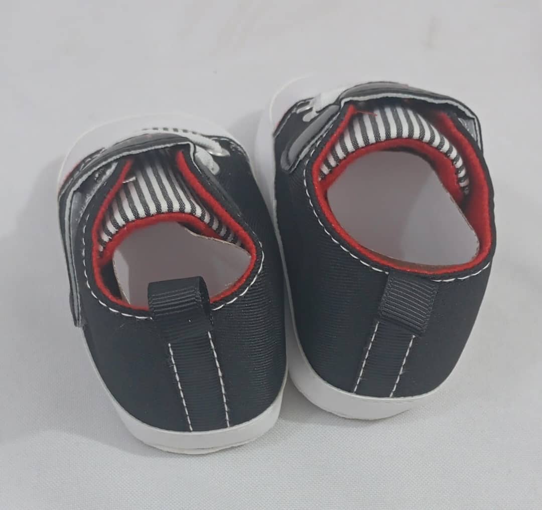 Soft Touch Boy's Shoe, White and Black | RSE4a